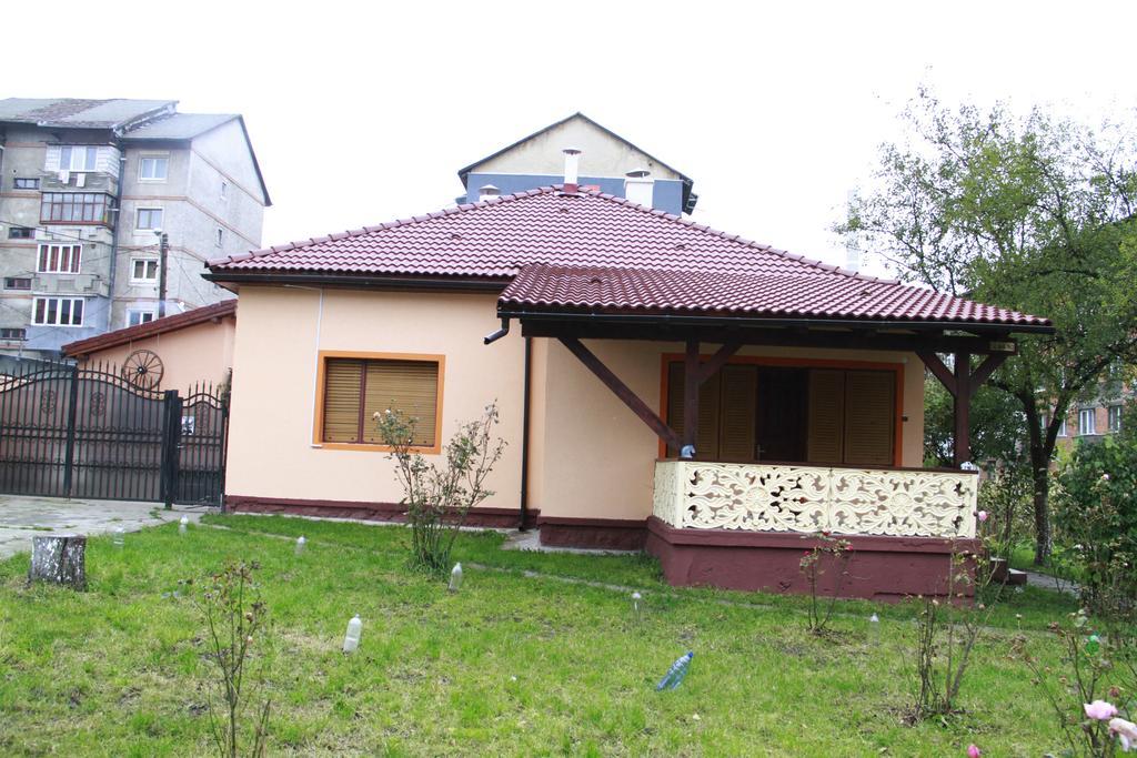 La Mihai Lupény Kültér fotó
